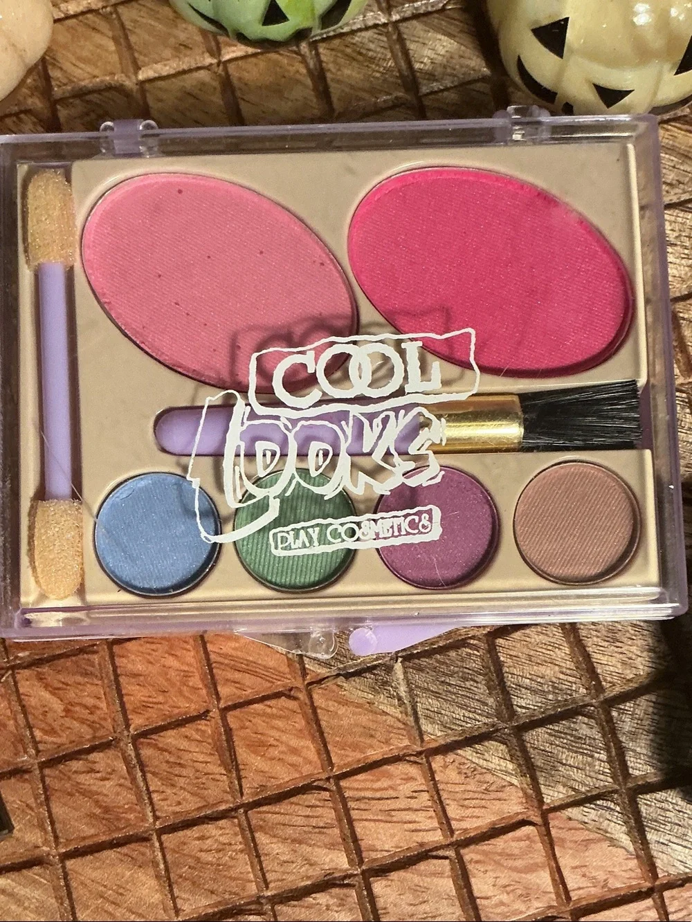NEW Kids Cool Looks Makeup Palette in Pastel Shades w coordinating nail polish